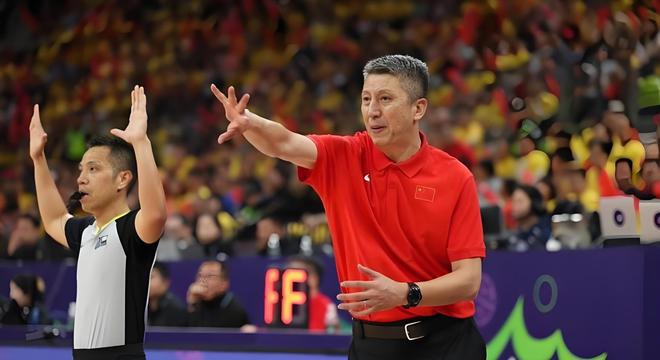 中国男篮近期表现波动_2026男篮热身赛直播_澳大利亚男篮实力对比