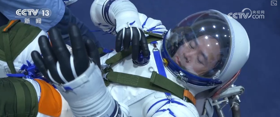 “70后”“80后”“90后”，出征！神舟二十一号乘组“跨界”也精彩