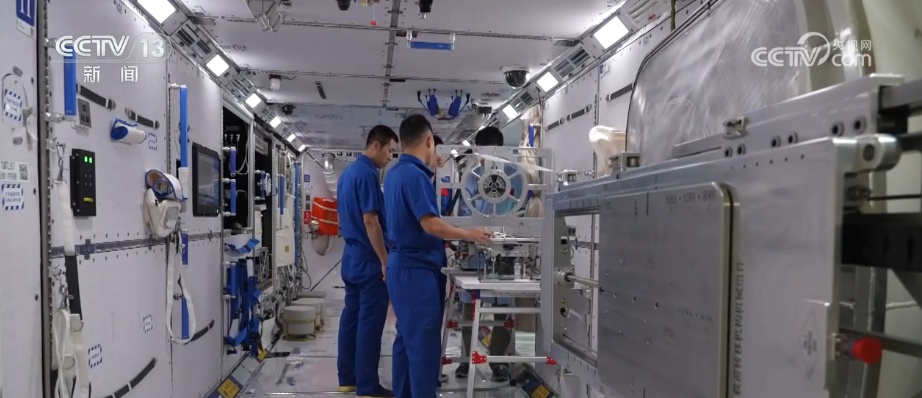 “70后”“80后”“90后”,出征!神舟二十一号乘组“跨界”也精彩