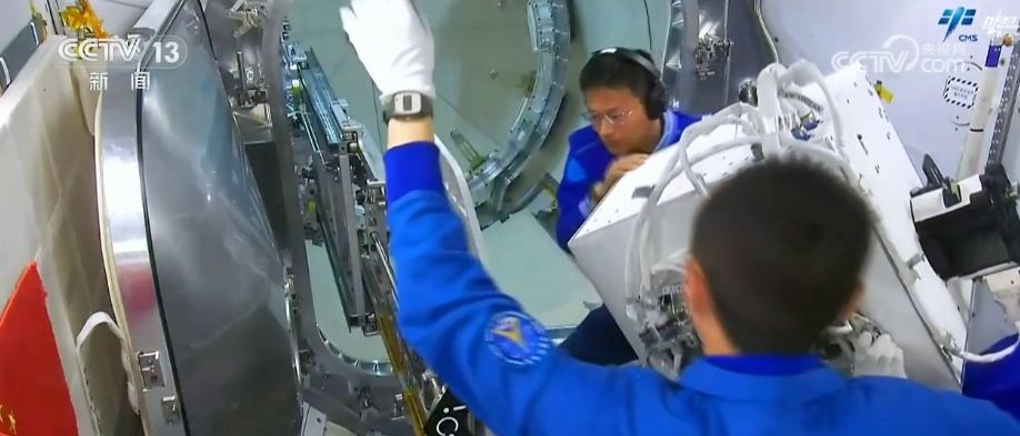 “70后”“80后”“90后”,出征!神舟二十一号乘组“跨界”也精彩