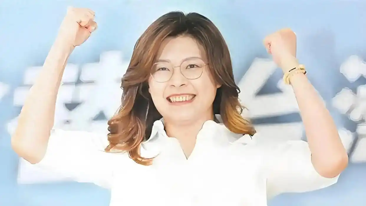 郑丽文今日就任国民党主席，昨日就两岸关系强势回应外媒