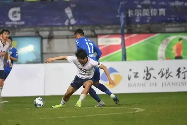 62329人挤爆决赛,“苏超”大结局,多少人意难平?