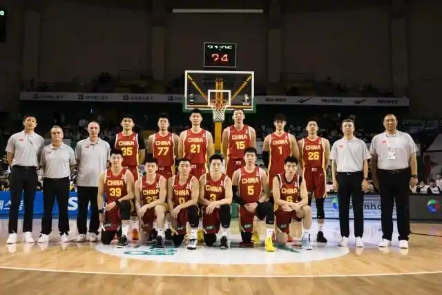 反扑为时过晚，中国男篮世预赛再负韩国男篮