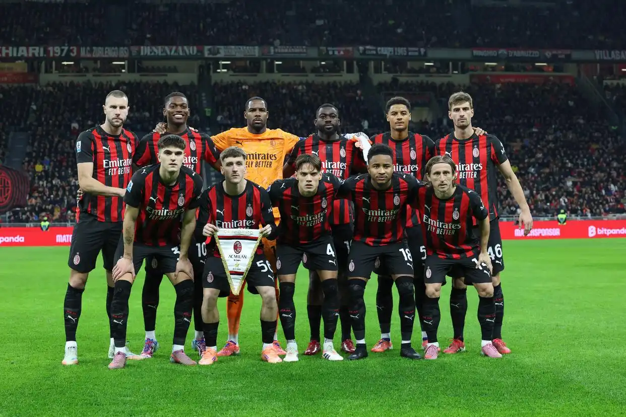 (体育)足球——意甲:AC米兰胜罗马