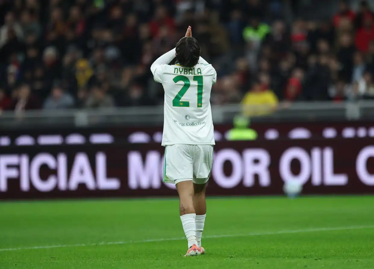 (体育)足球——意甲:AC米兰胜罗马