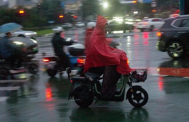 小电驴新国标落地影响几何 安全升级引发变革