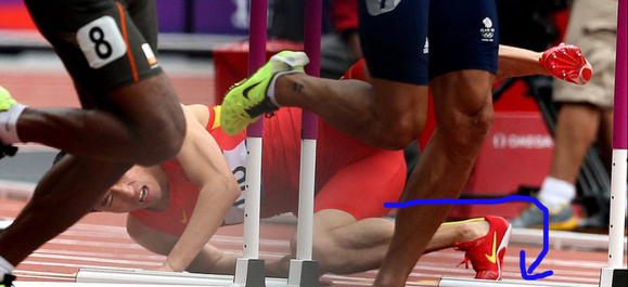 刘翔伦敦奥运会栏杆高度问题_刘翔受伤原因_刘翔右腿伤痛分析