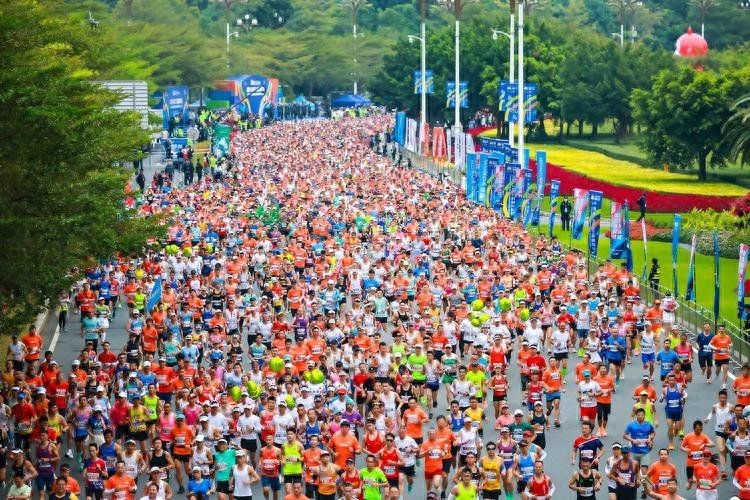 马拉松科技体验_马拉松赛事城市品牌_2025上海马拉松 报名人数