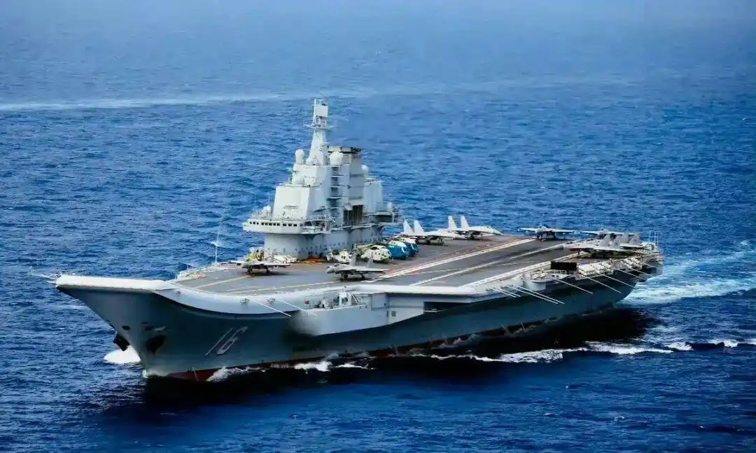 详细阅读:“从近海迈向远海”!福建舰正式入列 “从近海迈向远海”!福建舰正式入列