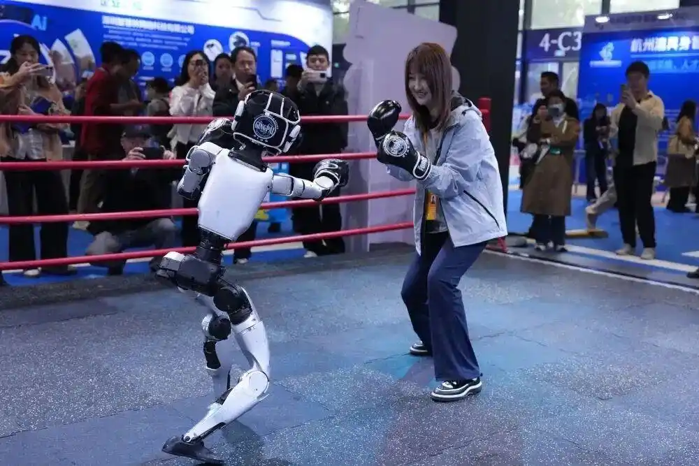 2025年世界互联网大会乌镇峰会 六小龙 创业企业_“六小龙”乌镇对话思考ai和未来