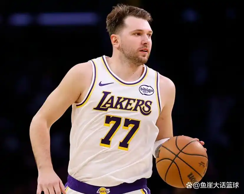 76人vs湖人比赛结果_nba-湖人vs76人 东契奇带球突破_恩比德马克西数据