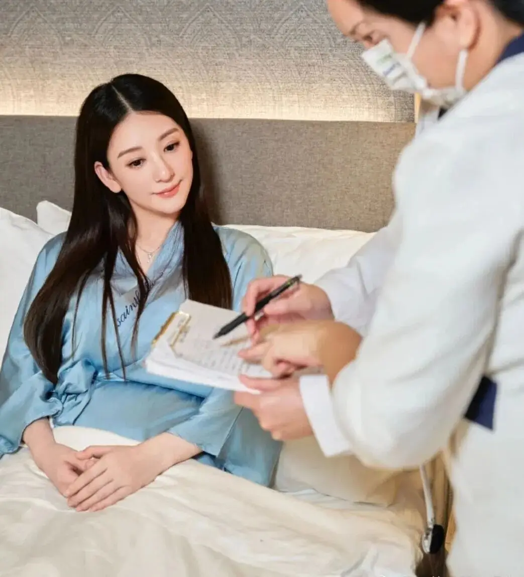 方媛三胎顺产体重92斤_方媛晒月子中心照片透露三胎顺产_郭富城方媛三胎女儿出生