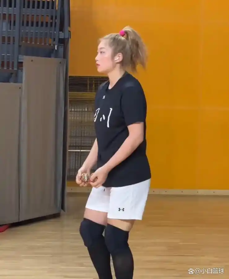 李梦全运会表现_全运会女篮成年组开赛:北京击败新疆 四川98分大胜山西_四川女篮全运会