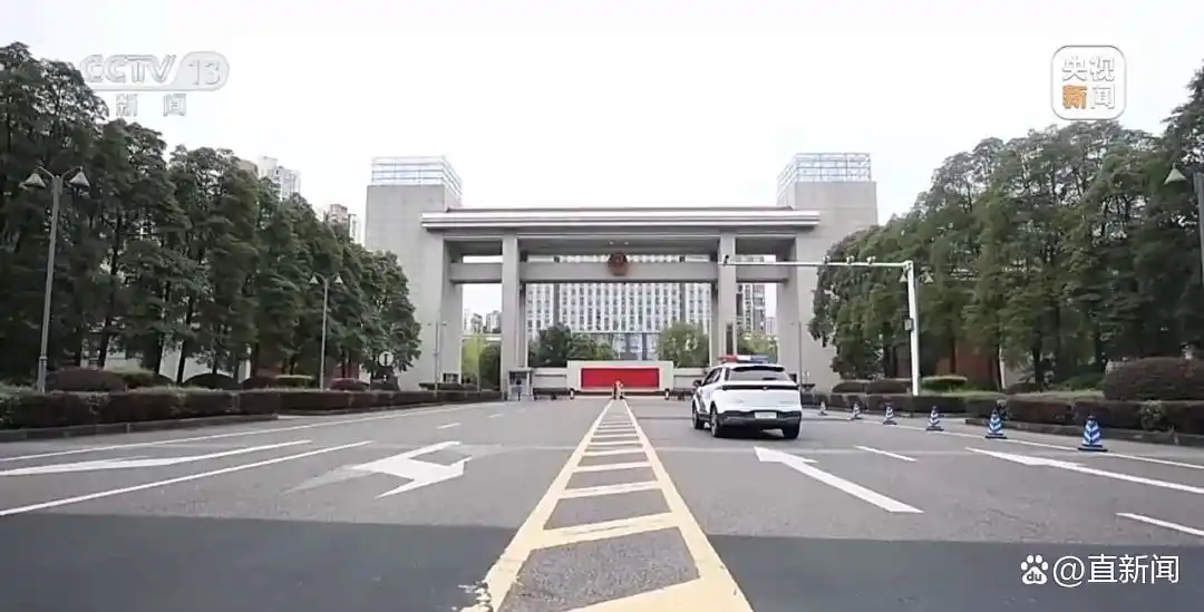 重庆警方收到大量举报沈伯洋线索_沈伯洋 黑熊学院台独基地_沈伯洋 台独顽固分子立案侦查