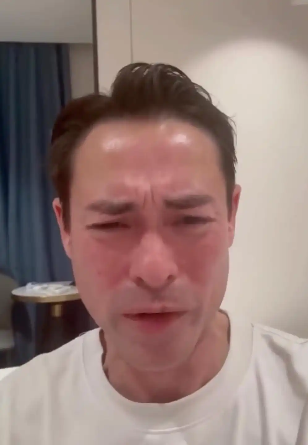 详细阅读:52岁男演员深夜痛哭求助:妻子急需换肝手术,150万仅筹得70万,不是骗子 52岁男演员深夜痛哭求助:妻子急需换肝手术,150万仅筹得70万,不是骗子