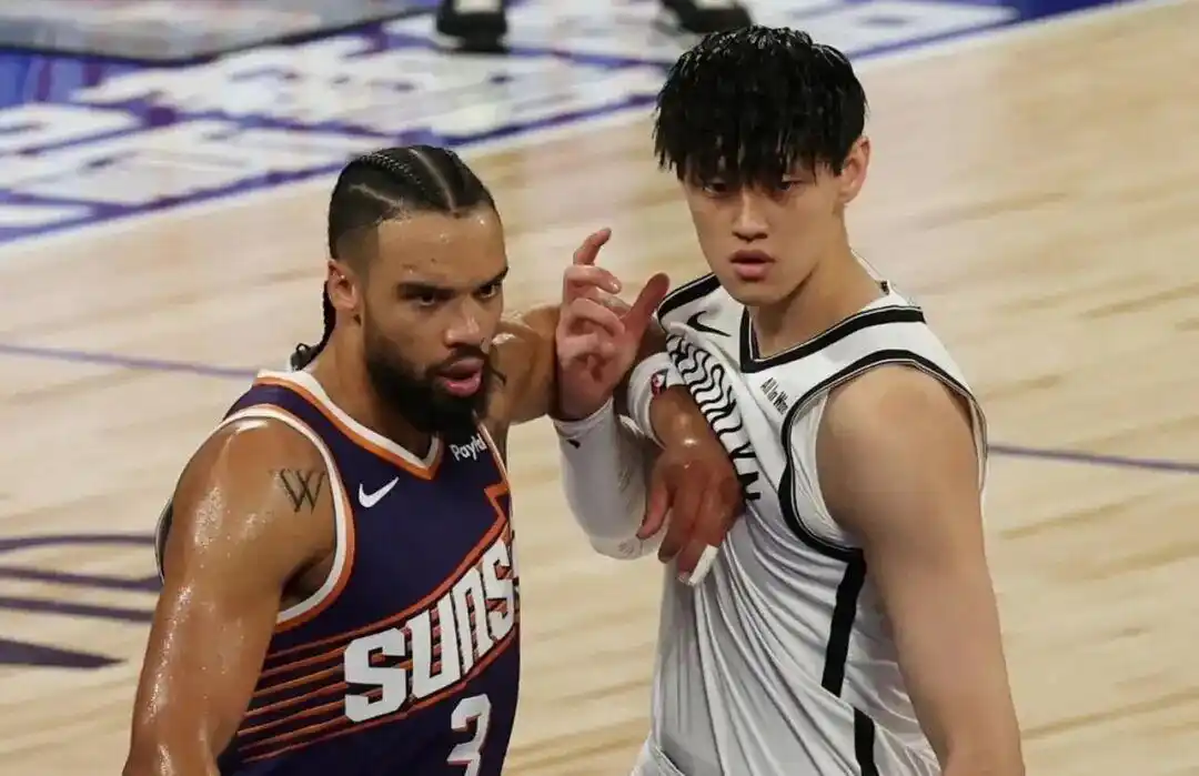10月10日NBA中国赛篮网对阵太阳，比赛过程跌宕起伏