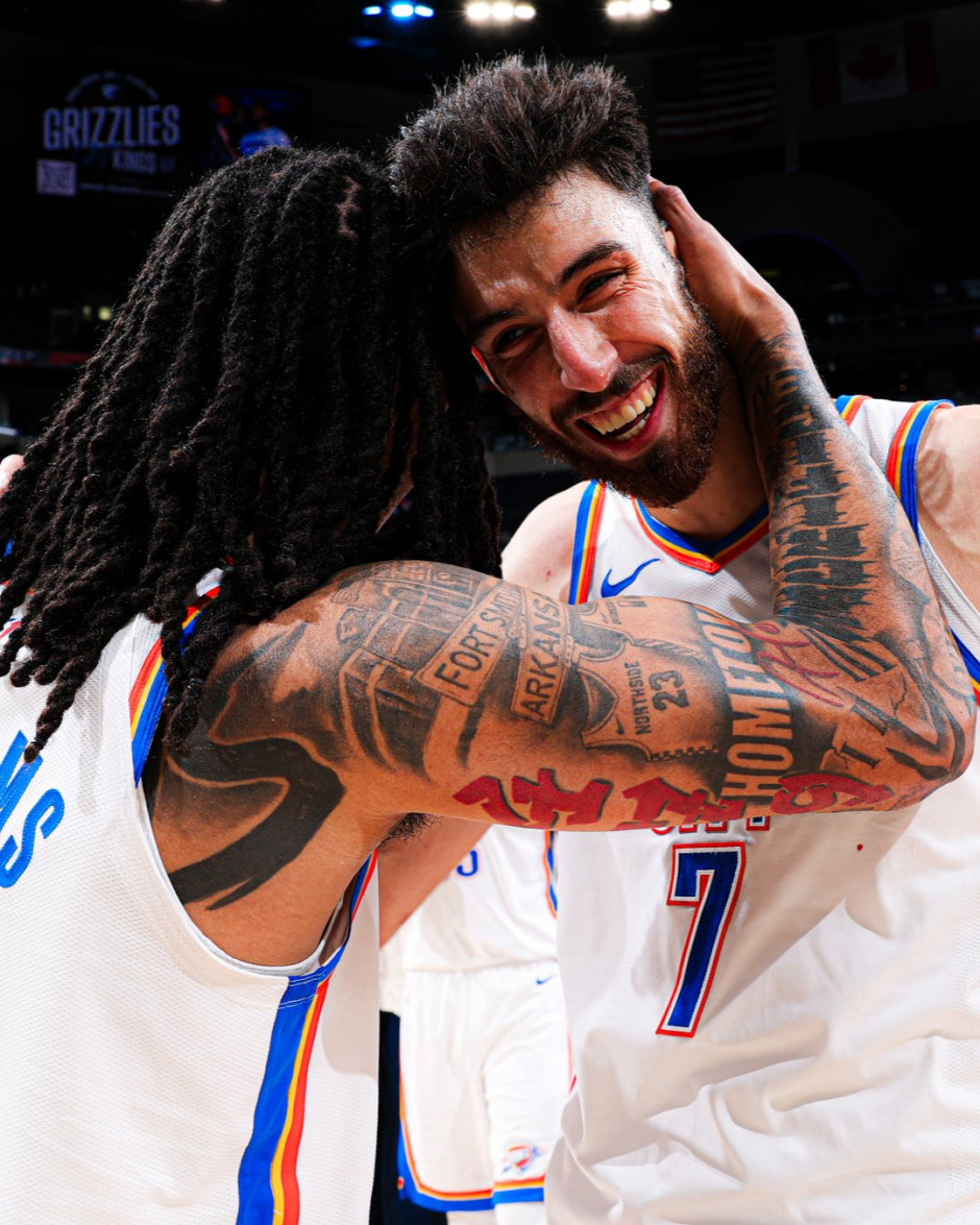 库里复出迎战雷霆_勇士魔鬼六连客巴特勒战言_正直播：雷霆vs勇士 亚历山大pk库里