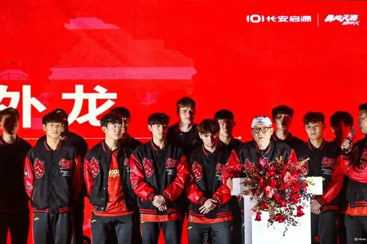 重庆铜梁龙足球俱乐部两江游轮庆典活动_重庆铜梁龙足球俱乐部中超重庆回来了庆典_重庆铜梁龙“中超·重庆回来了”冲超庆典圆满举行