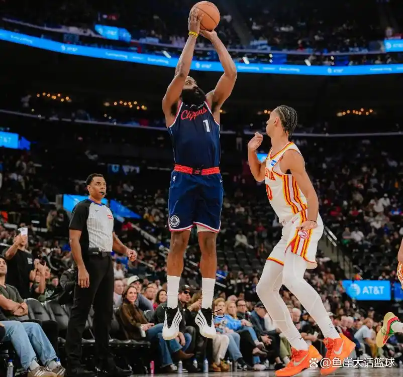 哈登快船队史三双纪录祖巴茨低迷_快船老鹰比赛哈登三双克雷伊奇表现_哈登空砍三双克雷伊奇28分 老鹰送快船5连败