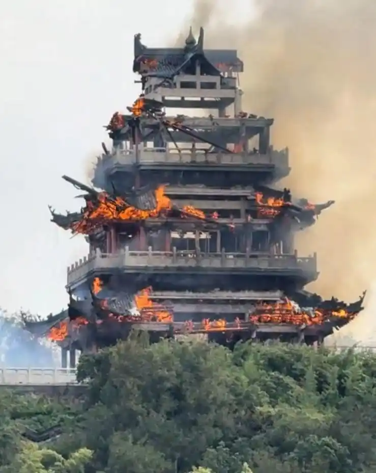 张家港凤凰镇永庆寺失火原因调查_苏州张家港永庆寺火灾_失火的永庆寺是南朝四百八十寺之一