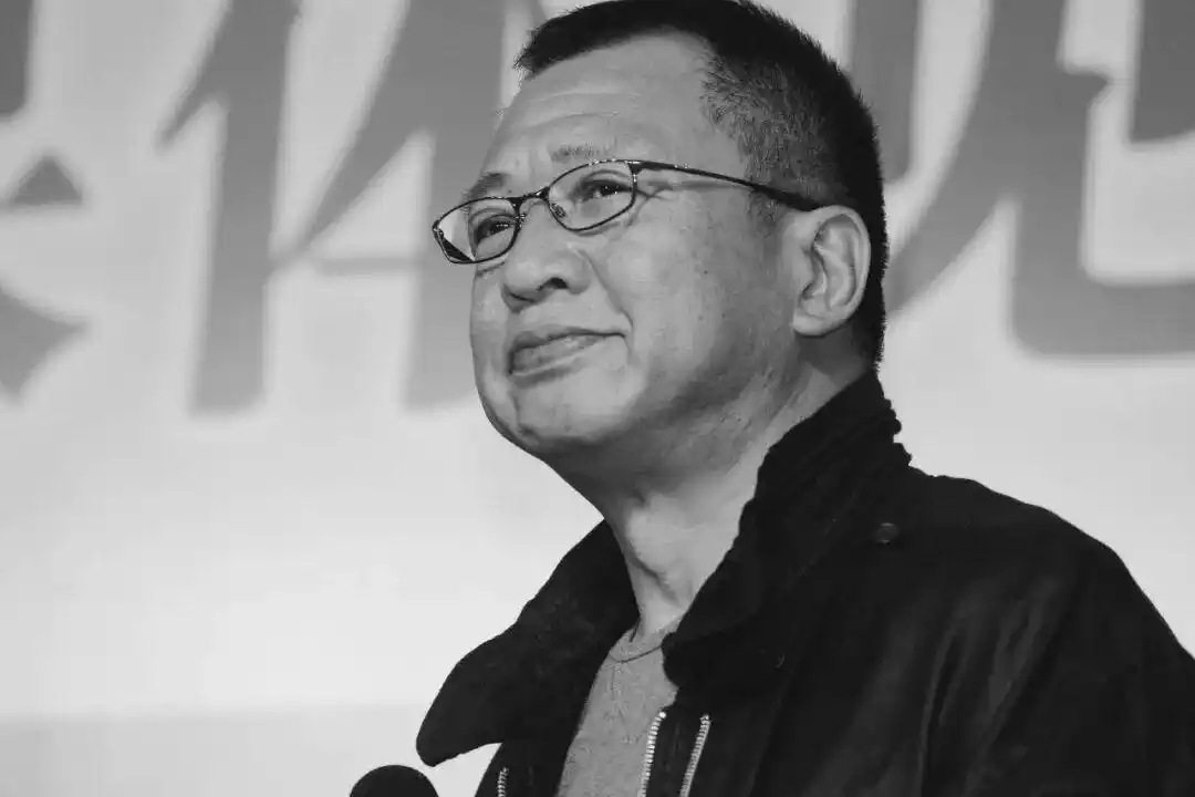 许绍雄 讣告 欧阳震华扶灵_欧阳震华与苗侨伟为许绍雄扶灵