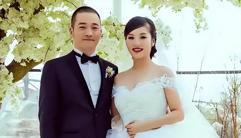 喻恩泰回应婚变_喻恩泰婚变细节曝光离婚内幕_卓伟爆料喻恩泰婚变转移财产