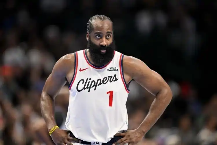 快船近期战绩分析_NBA常规赛快船魔术比赛结果_哈登31+5+8祖巴茨14+19 快船不敌魔术遭遇三连败