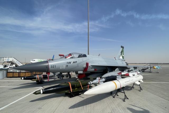 印度光辉战机航展坠机暴露哪些问题 技术与后勤短板凸显