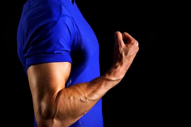 175身高体重对照表_175cm男人体重标准范围_175shuaijiao体重