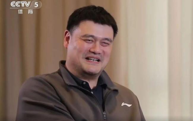 姚明谈近期状态:吃饭睡觉打魔兽 生活轻松自在 姚明谈近期状态:吃饭睡觉打魔兽 生活轻松自在