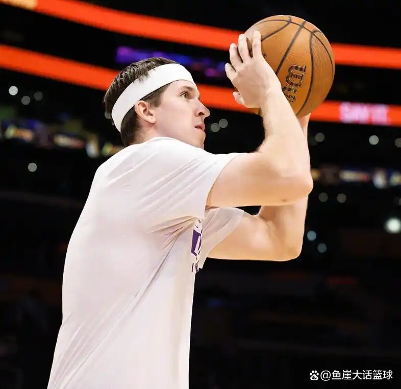 复出！曝东契奇预计将会出战和火箭的圣诞大战_湖人赢球关键因素_湖人东契奇回归圣诞大战