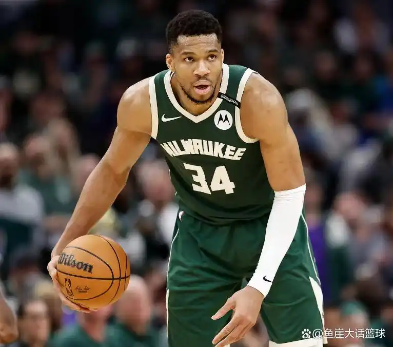 骑士险胜雄鹿!米切尔24+4莫布里立功,特纳13+6,字母40+9难救主