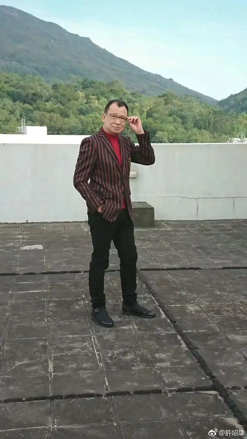 “欢喜哥”惊传病危,刚刚,多位圈中好友已赶到医院 “欢喜哥”惊传病危,刚刚,多位圈中好友已赶到医院