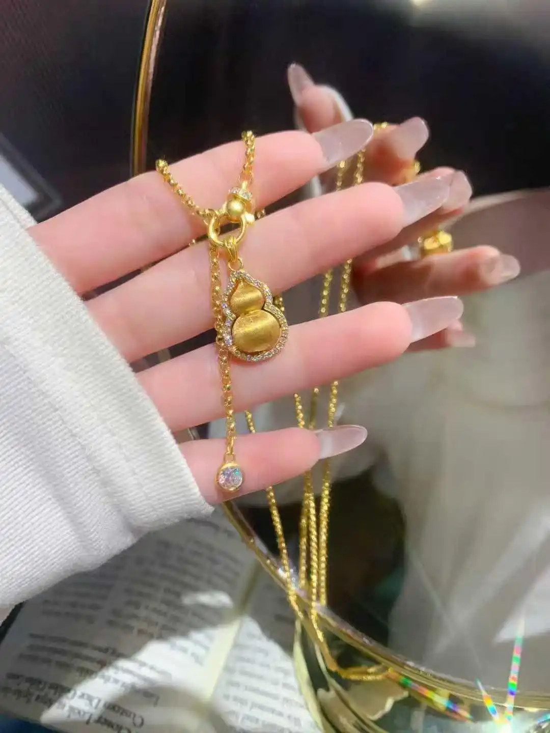 回望2025｜黄金沸腾：水贝老板离场，海南现“千里淘金”