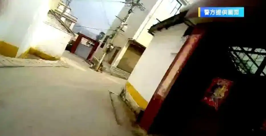 9岁男孩因作业“气晕”妈妈！之后临危不乱报警求助，给民警“导航”又堪称 “模范操作”……