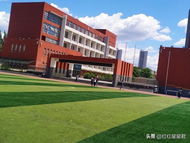 70分申报线要求_学校足球场地尺寸_2024中国校园足球特色学校申报标准