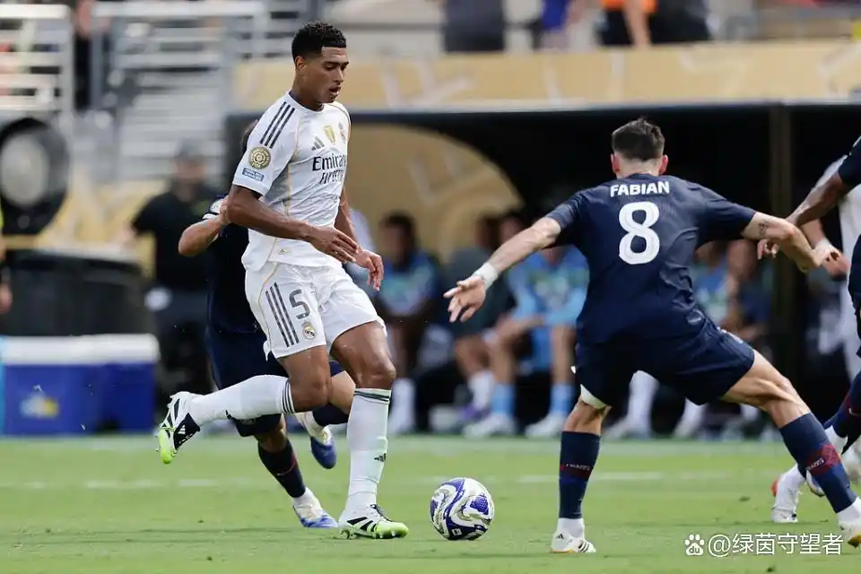 阿隆索中场调度问题_皇马中场组织核心缺失_马科斯 阿隆索 皇马