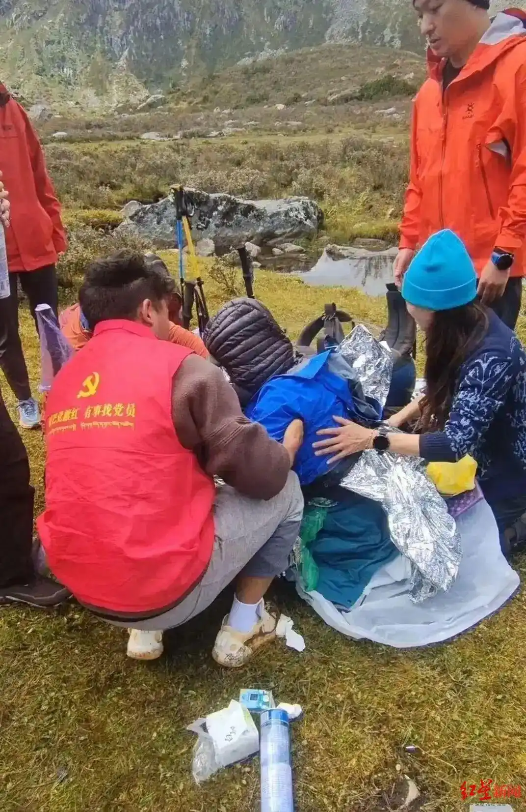 徒步党岭高反失温的女孩昏迷19天后苏醒,父亲:她哭着要吃饭,但吞咽功能没恢复……此前医生称其有成植物人的可能