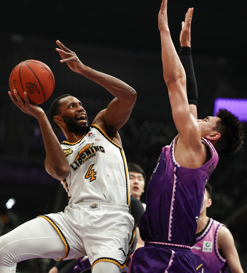 老将弗格空降上海滩:冠军基因能否催化“大鲨鱼”质变?