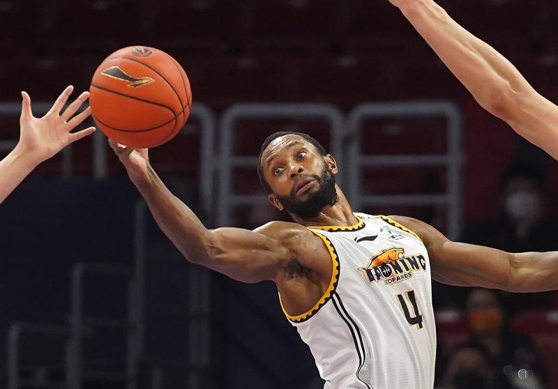 老将弗格空降上海滩:冠军基因能否催化“大鲨鱼”质变?