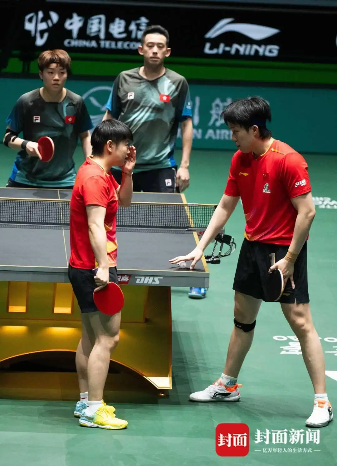 2025国际乒联混合团体世界杯中国队对阵中国香港队_王楚钦孙颖莎混双比赛分析_孙颖莎王楚钦混团世界杯开门红