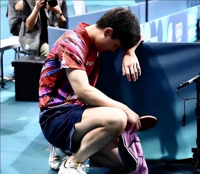 东京世乒赛_日本乒乓球举拳仪式_日本乒乓球赛后哭泣文化