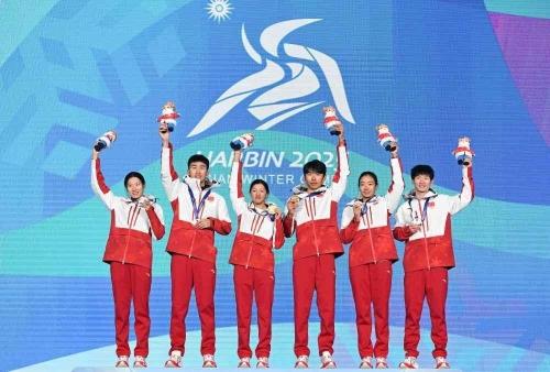 中国冰雪运动发展历程_2025都灵冬奥会奖牌榜_中国亚冬会冰雪成绩