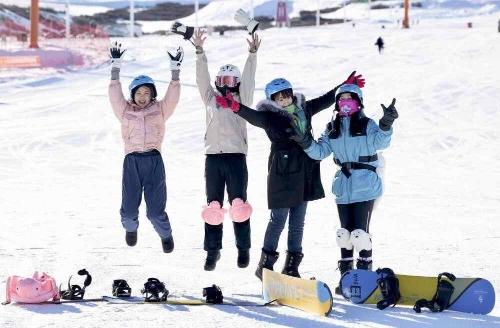 2025都灵冬奥会奖牌榜_中国冰雪运动发展历程_中国亚冬会冰雪成绩