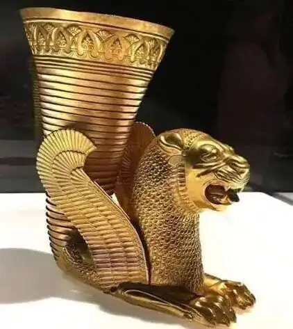 赞达亚佩戴梓维耶宝藏耳环事件_赞达亚戴3000年历史耳环被批_考古界批评好莱坞明星使用非法文物