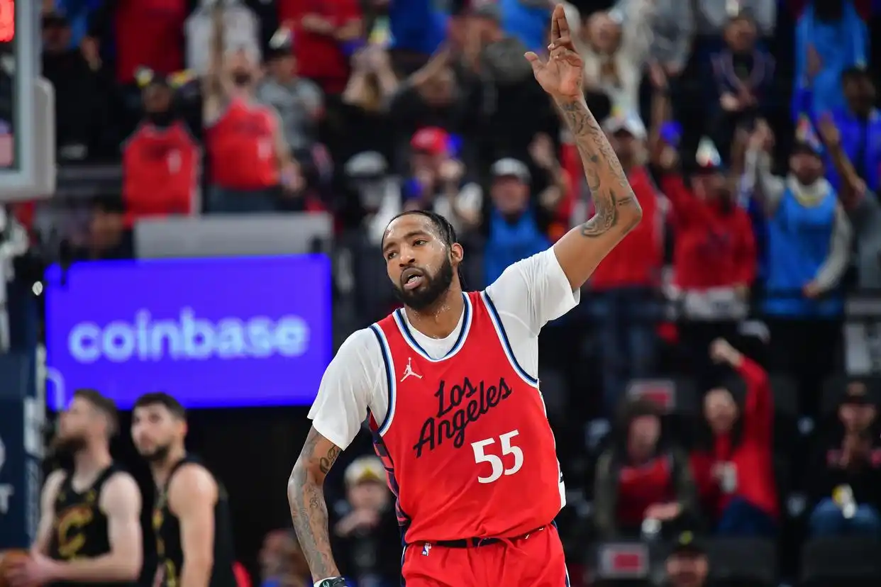 布朗50分莱昂纳德22分 快船不敌绿军6连胜终结_杰伦布朗50分凯尔特人3连胜终结快船6连胜_NBA常规赛凯尔特人对阵快船祖巴茨复出