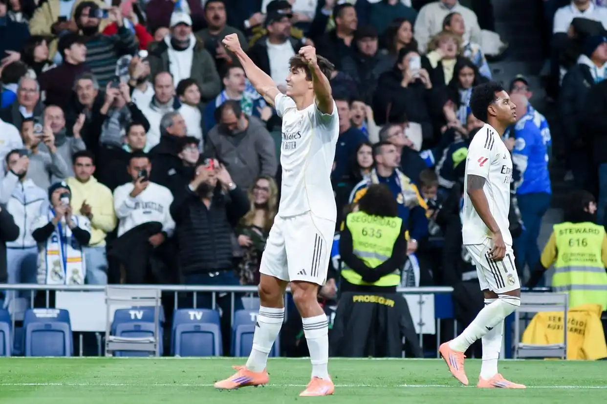 西甲｜贡萨洛“帽子戏法” 皇马5:1大胜贝蒂斯