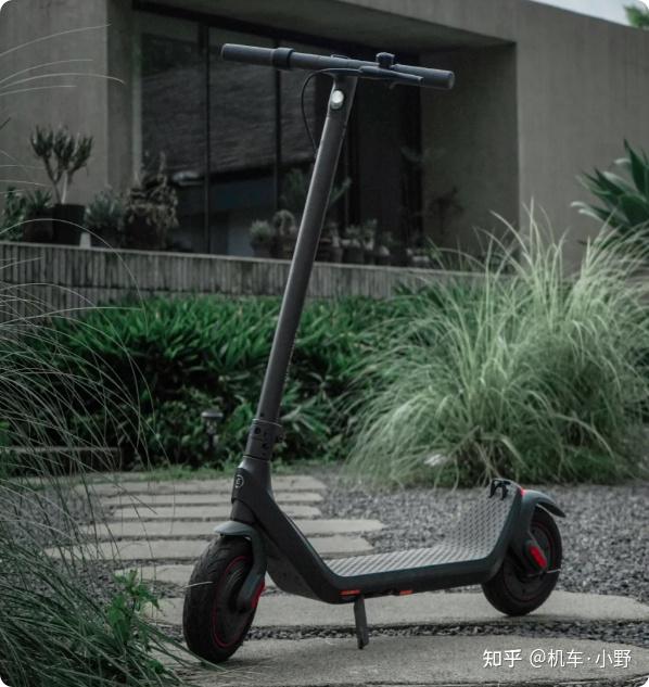 电动滑板车选购指南_优缺点分析_滑板车图片下载