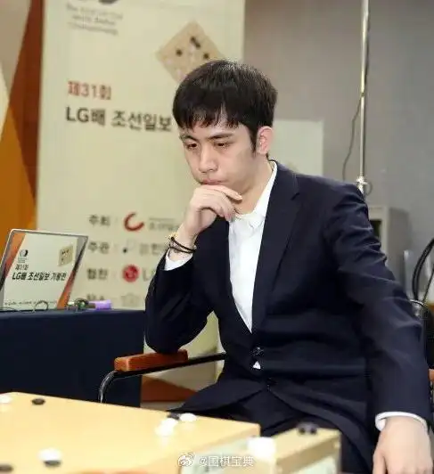 中国00后棋手王星昊九段击败韩国申旻埈夺冠_LG杯第31届赛事回顾_第31届lg杯世界围棋棋王战首轮中国棋手5人全胜