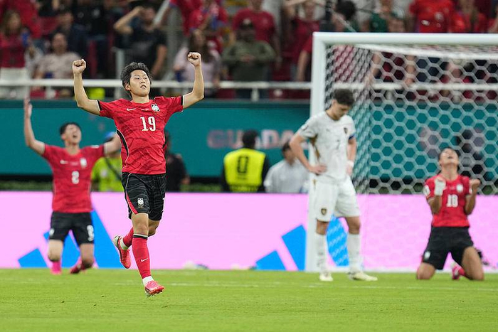 2026年美加墨世界杯亚洲球队表现_国足无缘世界杯不冤?亚足联球队6战不败 不怵欧美劲旅_亚洲足球崛起世界杯表现